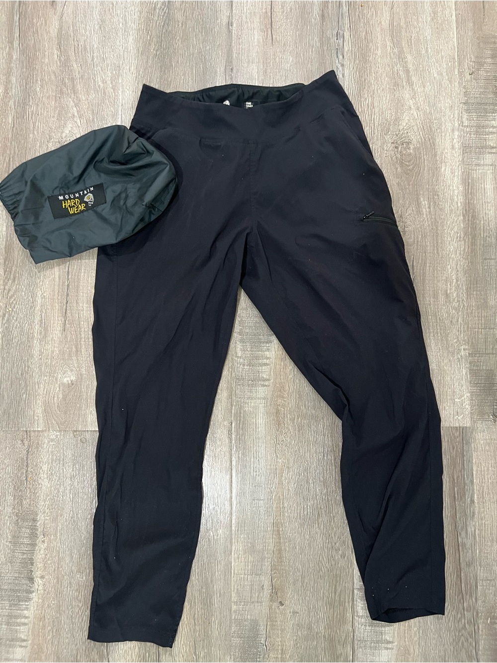 Mountain Hardwear Women’s Black Softshell Pants
